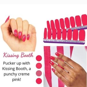 Color Street Kissing Booth Nail Strips
